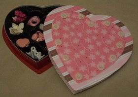 candy-box-with-valentines-paper-by-Shopping-Diva.jpg