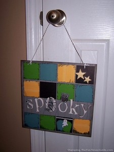 spooky-halloween-door-hanger.jpg